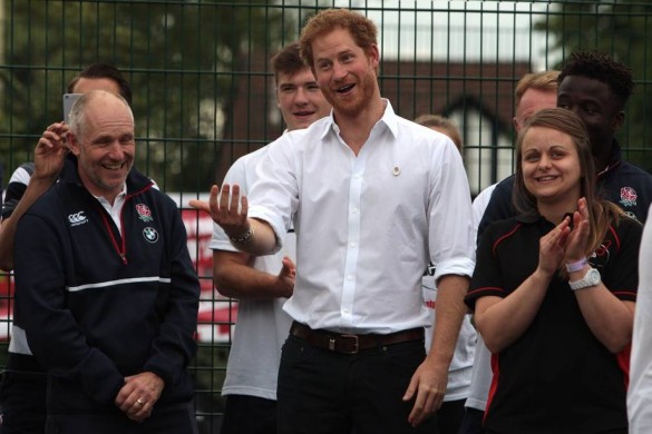 Le Prince Harry poursuit le combat de sa mère contre le SIDA 