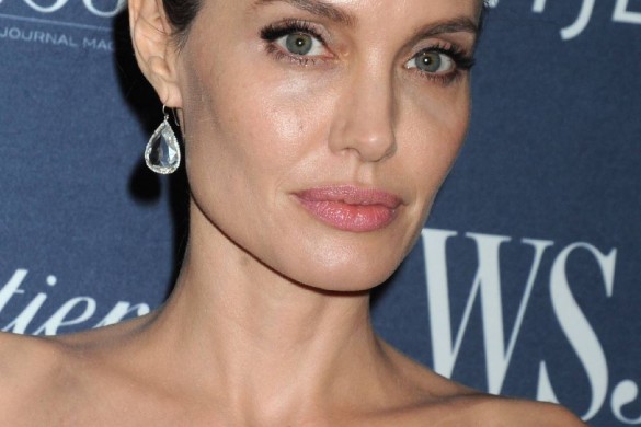 Angelina Jolie veut garder les diamants offerts par Brad Pitt