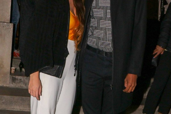 Stromae et sa femme Coralie Barbier complices au défilé Kenzo (photos)