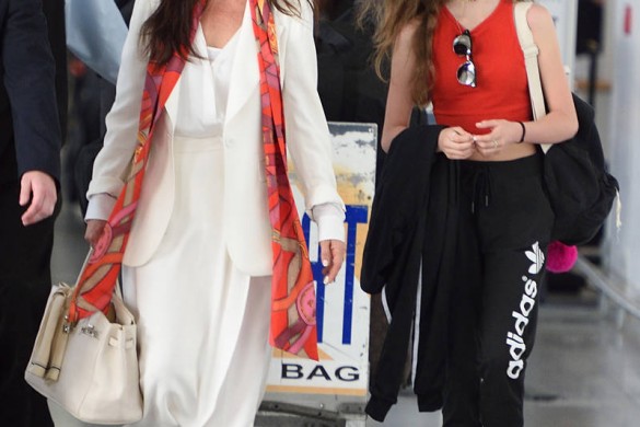 Catherine Zeta-Jones s’offre une virée avec sa fille Carys Douglas [Photos]