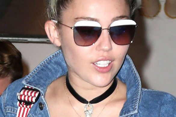 Le SDF rendu célèbre par Miley Cyrus revend son MTV VMA