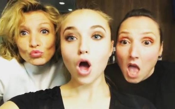 Alexandra Lamy, sa soeur Audrey et sa fille Chloé : c’est l’éclat’ entre filles ! (photos)
